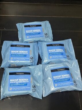 5 packages - 21ct each NEW Neutrogena Makeup Remover Towelettes Cleansing Wipes